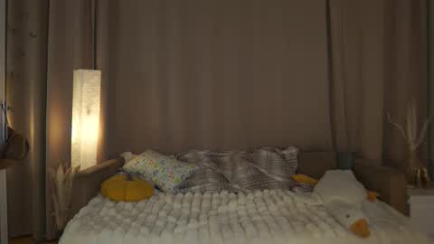 Snapshot of rhebageigel chatting on March 27, 6:18 pm Nanami online show from March 27, 6:18 pm