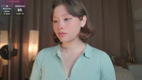 Snapshot of rhebageigel chatting on April 3, 6:17 pm Nanami online show from April 3, 6:17 pm