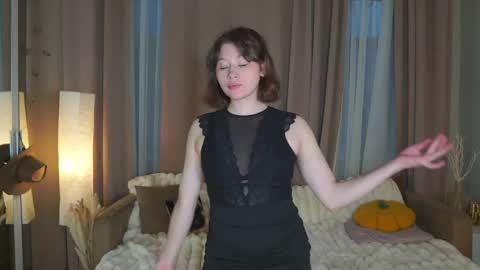 Snapshot of rhebageigel chatting on May 7, 6:13 pm Nanami online show from May 7, 6:13 pm