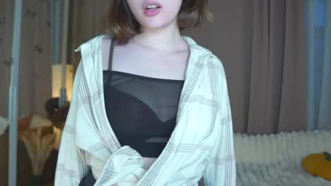 Snapshot of rhebageigel chatting on May 9, 6:13 pm Nanami online show from May 9, 6:13 pm