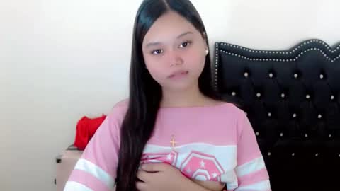 rhianne_fuckdoll online show from February 1, 10:19 pm