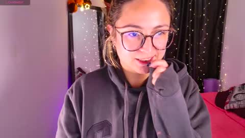 Rosie online show from October 29, 2:47 am