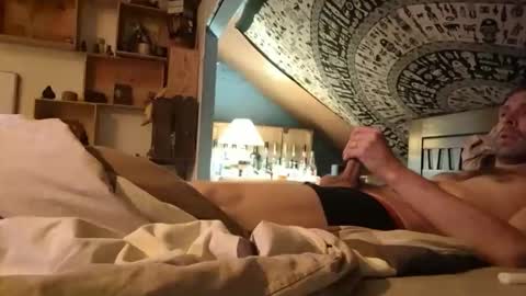 Snapshot of rhumgom40 chatting on February 3, 1:37 am rhumgom40 online show from February 3, 1:37 am