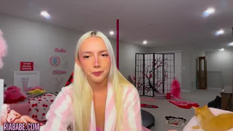 ria  online show from October 14, 2:56 am