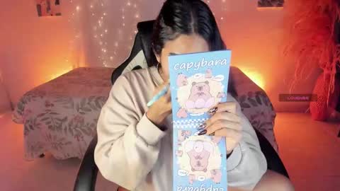 Snapshot of riana_kean chatting on January 6, 2:26 am RianaK online show from January 6, 2:26 am