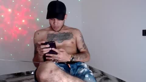 Snapshot of riancum chatting on May 6, 6:46 pm juan online show from May 6, 6:46 pm