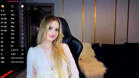 Ria Woods online show from March 25, 7:09 pm