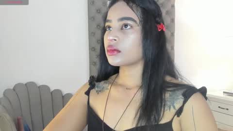 riby  online show from December 4, 7:11 pm