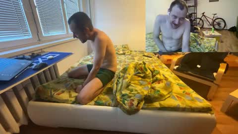 Snapshot of ricciardio chatting on September 22, 4:58 am ricciardio online show from September 22, 4:58 am