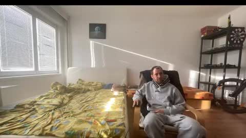 Snapshot of ricciardio chatting on October 5, 6:34 am ricciardio online show from October 5, 6:34 am