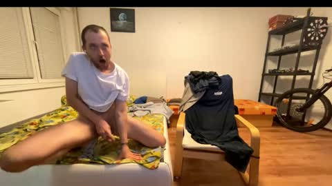 Snapshot of ricciardio chatting on October 5, 6:39 pm ricciardio online show from October 5, 6:39 pm