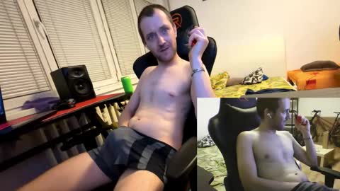 Snapshot of ricciardio chatting on October 19, 9:26 pm ricciardio online show from October 19, 9:26 pm