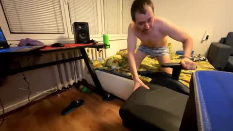 Snapshot of ricciardio chatting on October 26, 4:18 am ricciardio online show from October 26, 4:18 am