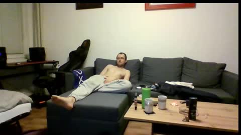 ricciardio online show from February 1, 1:59 am