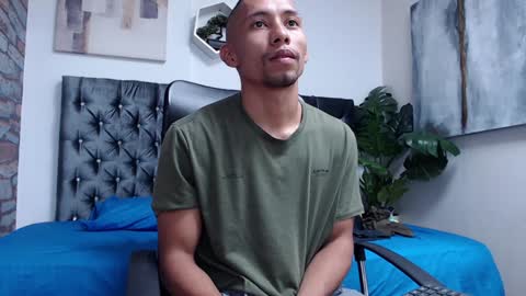 richar_voller online show from December 14, 2:31 pm