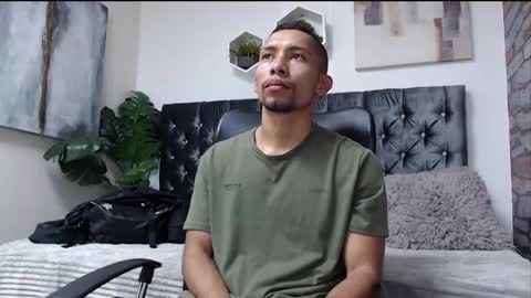 richar_voller online show from December 21, 11:11 am