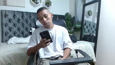 richar_voller online show from March 6, 11:14 am