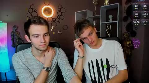 Snapshot of richard_kody chatting on April 2, 11:46 pm Rick online show from April 2, 11:46 pm