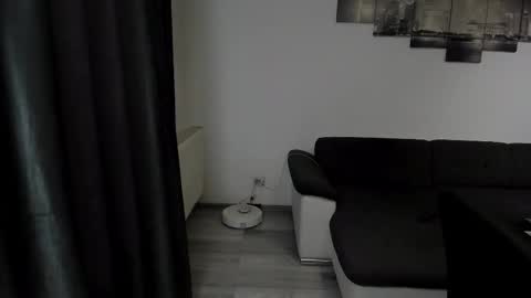 RichardDarell online show from March 14, 6:52 am