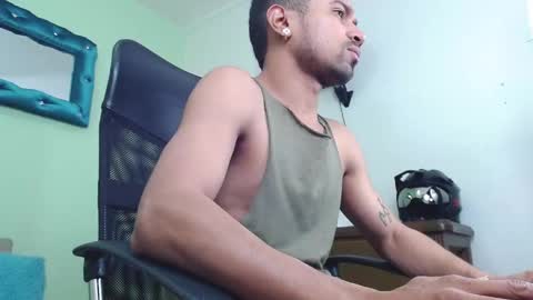 Snapshot of richardwithe_ chatting on March 19, 11:58 am Richard online show from March 19, 11:58 am