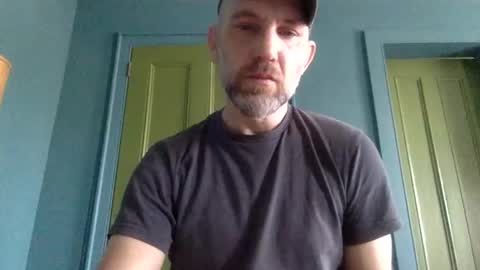 Snapshot of richheader chatting on April 9, 12:21 pm richheader online show from April 9, 12:21 pm