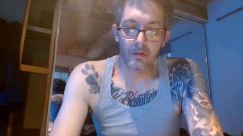 Snapshot of richi3richny chatting on March 16, 10:14 pm Richie online show from March 16, 10:14 pm