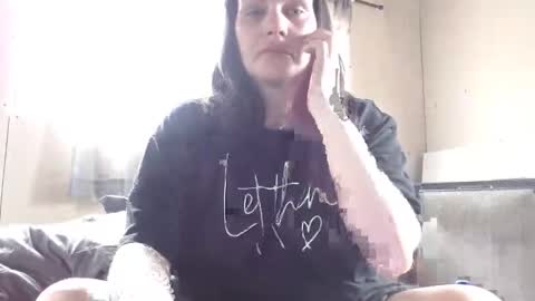 Snapshot of richi3richny chatting on April 4, 5:43 pm Richie online show from April 4, 5:43 pm