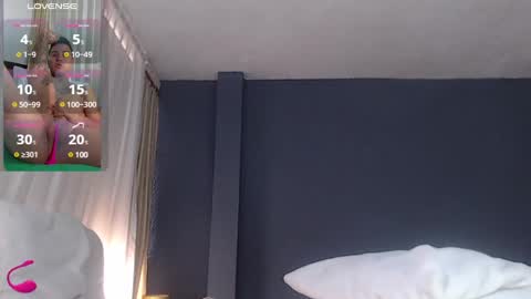 Snapshot of richi_grubby chatting on March 10, 6:34 pm David online show from March 10, 6:34 pm