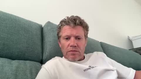 Snapshot of richiee3891 chatting on March 27, 6:40 pm richiee3891 online show from March 27, 6:40 pm