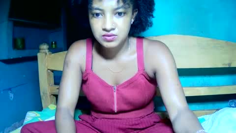 Snapshot of richinah3112 chatting on February 18, 10:47 pm richinah3112 online show from February 18, 10:47 pm