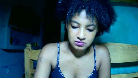 Snapshot of richinah3112 chatting on February 19, 2:44 pm richinah3112 online show from February 19, 2:44 pm