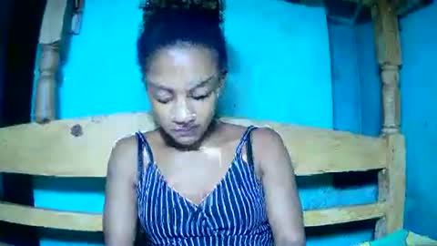 Snapshot of richinah3112 chatting on March 1, 12:39 am richinah3112 online show from March 1, 12:39 am