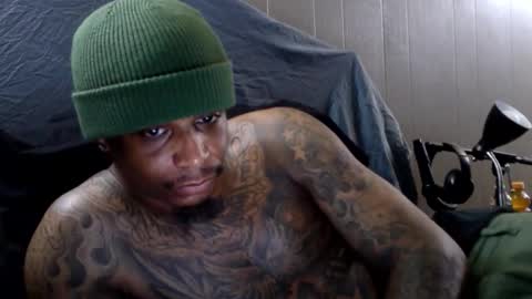 Snapshot of rickavelli chatting on October 17, 3:53 am Rick online show from October 17, 3:53 am