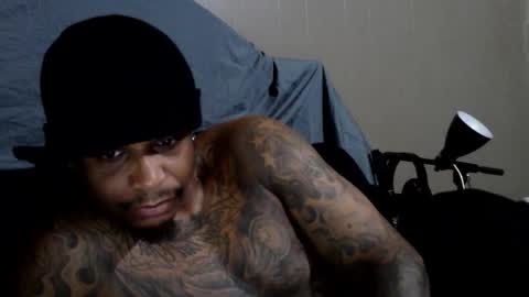 Snapshot of rickavelli chatting on October 22, 10:15 am Rick online show from October 22, 10:15 am