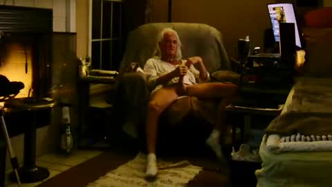 PINK HOLE TWINK online show from October 12, 11:48 pm