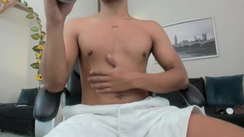 Ricky  online show from February 10, 8:24 pm