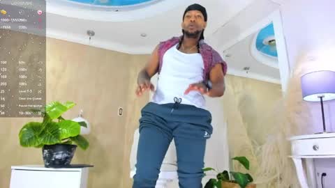 RicoBrowm online show from May 18, 4:07 am