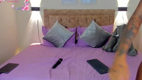 ri ri online show from November 19, 10:43 pm