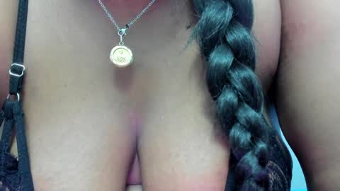 Rihanna Abiodun online show from December 24, 10:49 pm