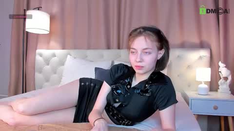 rihanna_walker online show from November 16, 1:22 am