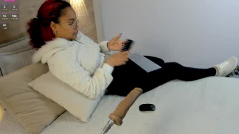 Sara online show from May 20, 9:59 am