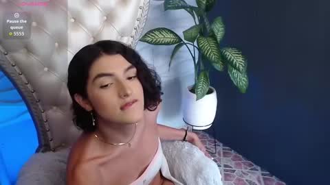 rihanna online show from December 19, 2:02 pm