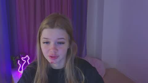 Rina online show from September 25, 8:45 pm