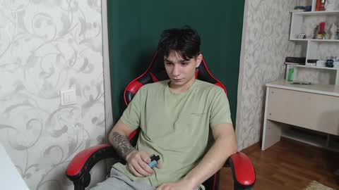 Snapshot of rik_and chatting on December 5, 1:38 pm Rick online show from December 5, 1:38 pm