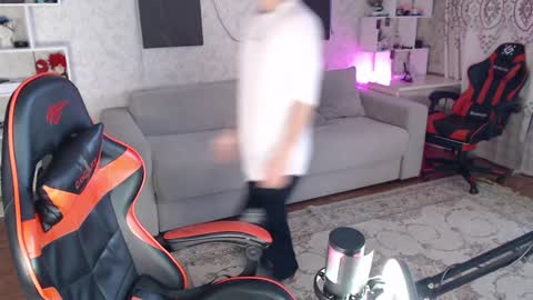 Snapshot of rik_and chatting on February 2, 11:08 am Rick online show from February 2, 11:08 am