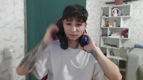 Snapshot of rik_and chatting on February 12, 12:33 pm Rick online show from February 12, 12:33 pm