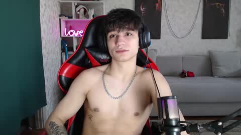 Snapshot of rik_and chatting on March 2, 11:39 am Rick online show from March 2, 11:39 am