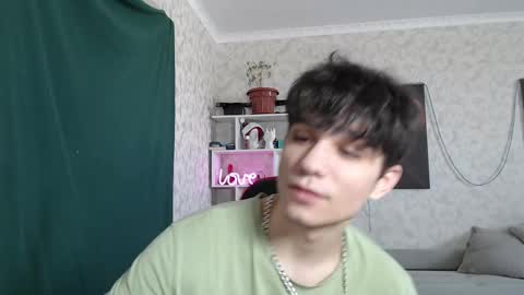 Snapshot of rik_and chatting on March 9, 7:12 am Rick online show from March 9, 7:12 am