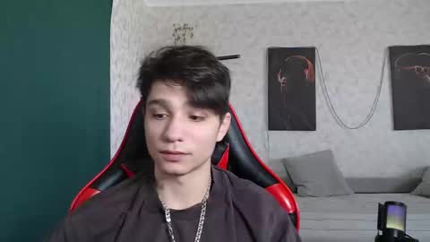 Snapshot of rik_and chatting on March 10, 9:21 am Rick online show from March 10, 9:21 am