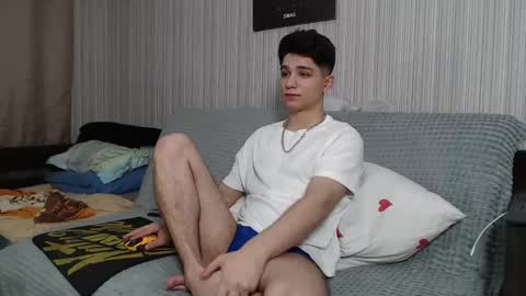 Snapshot of rik_and chatting on October 22, 7:57 pm Rick online show from October 22, 7:57 pm